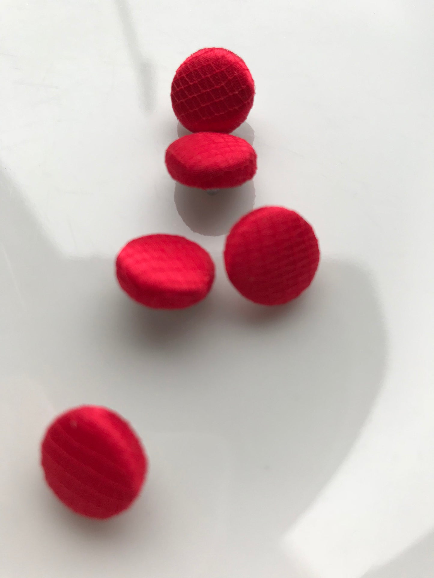 Tulle Covered Red Wedding Dress Buttons Silk Satin Bridal Buttons Silk Charmeuse