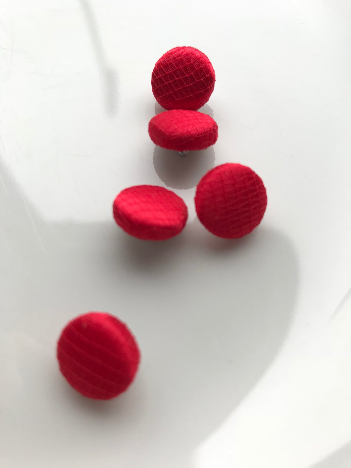Tulle Covered Red Wedding Dress Buttons Silk Satin Bridal Buttons Silk Charmeuse