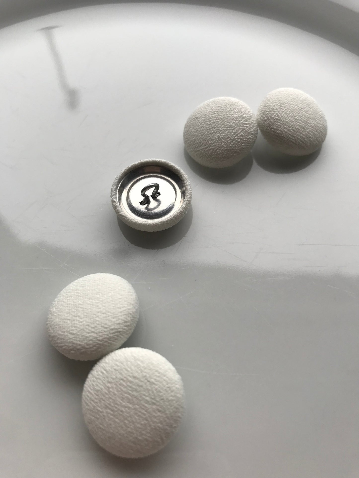 Ivory Silk Crepe Georgette Buttons 3/4” 1.8cm sz30 Limited Edition