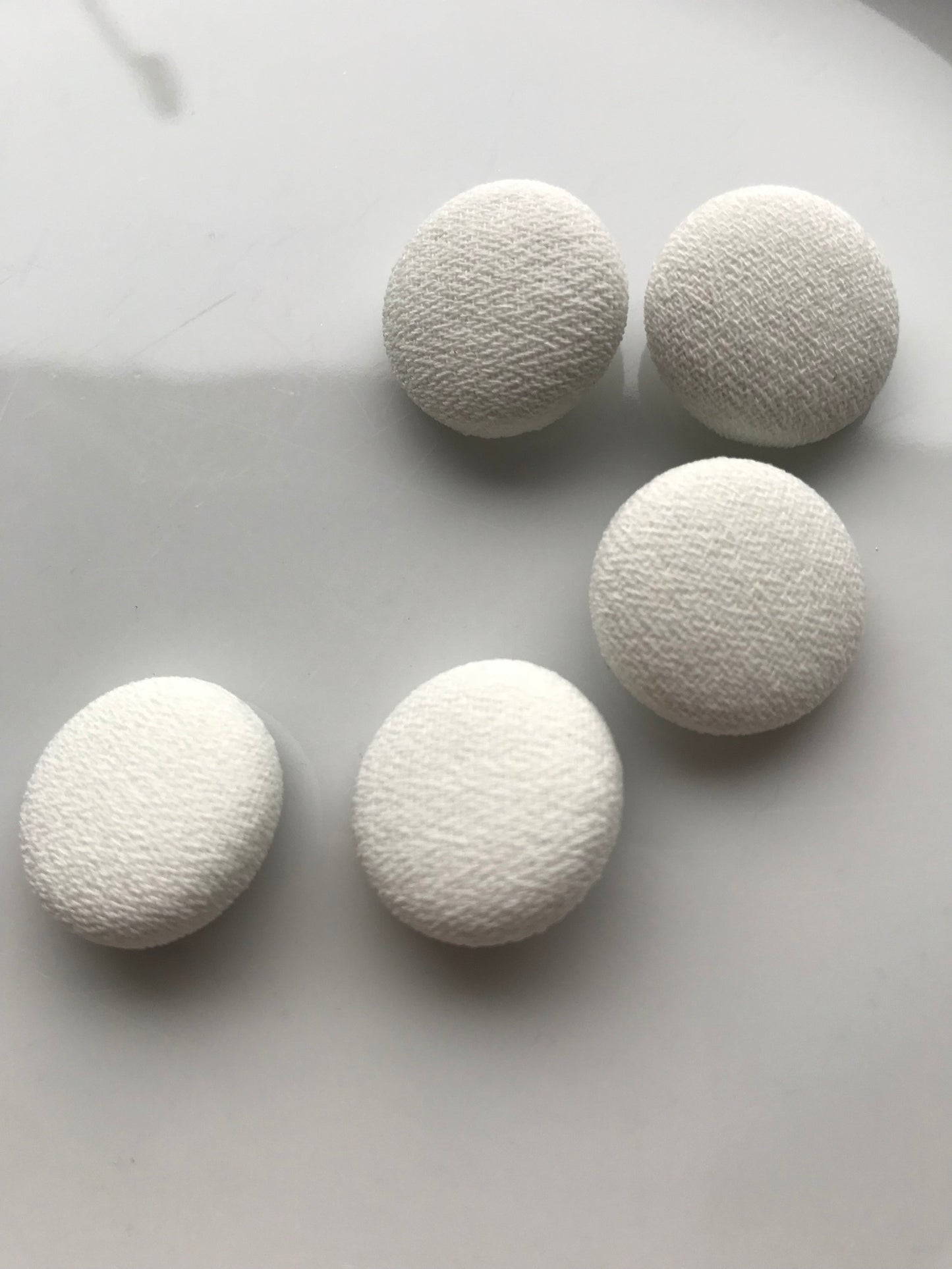 Ivory Silk Crepe Georgette Buttons 3/4” 1.8cm sz30 Limited Edition