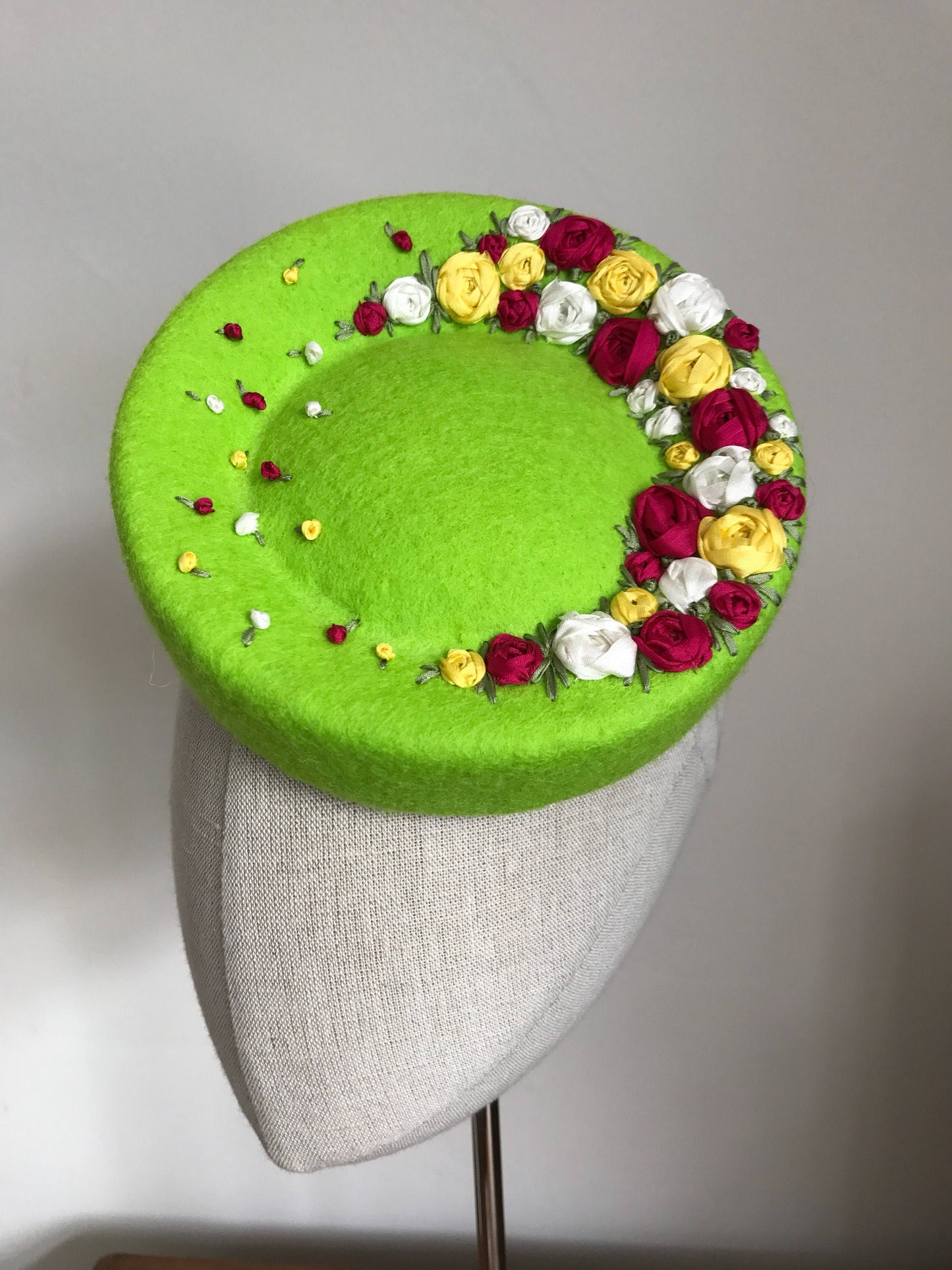 Green Wool Cocktail Hat Silk Rose Raked Pork Pie Fascinator