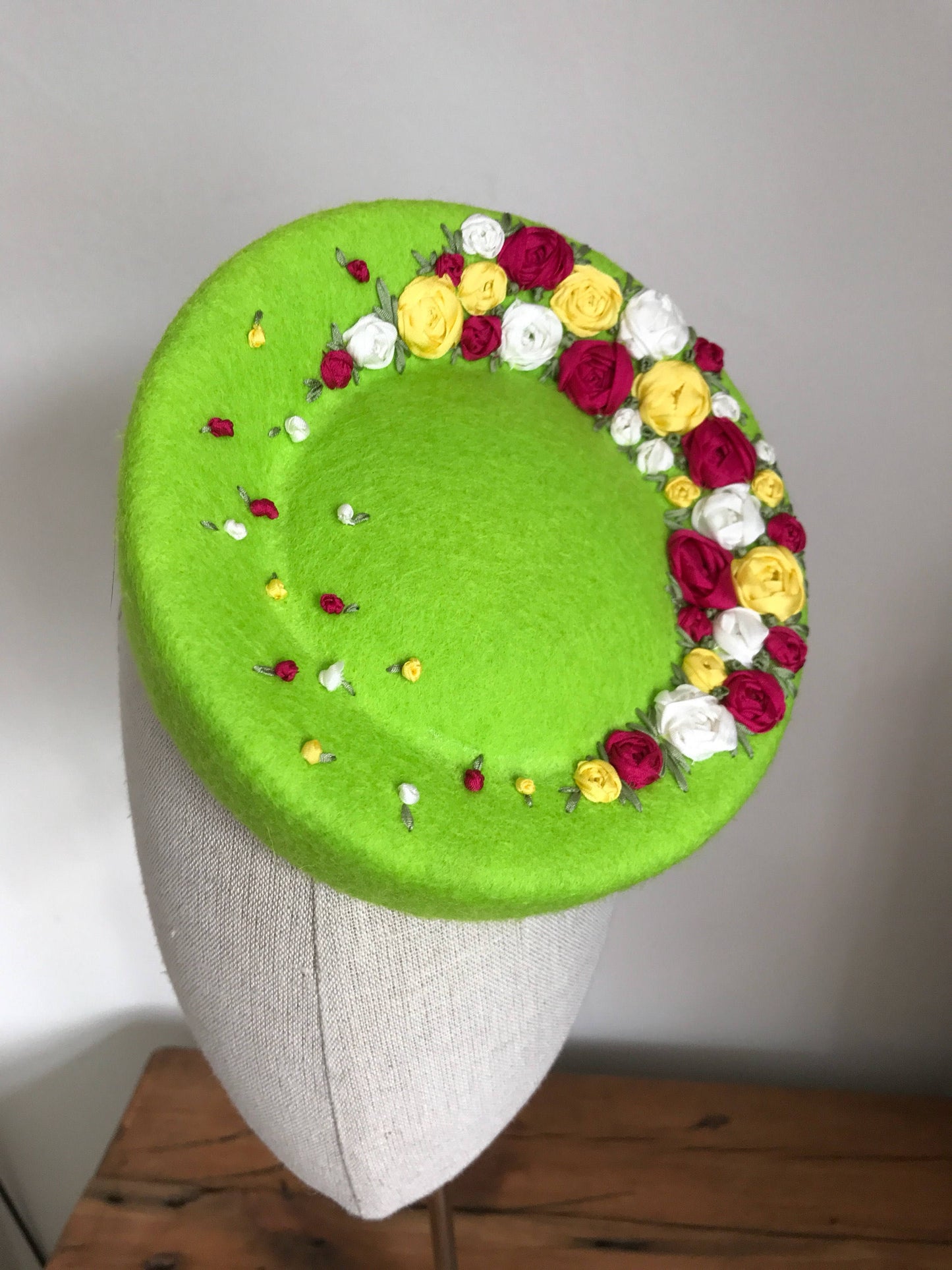 Green Wool Cocktail Hat Silk Rose Raked Pork Pie Fascinator