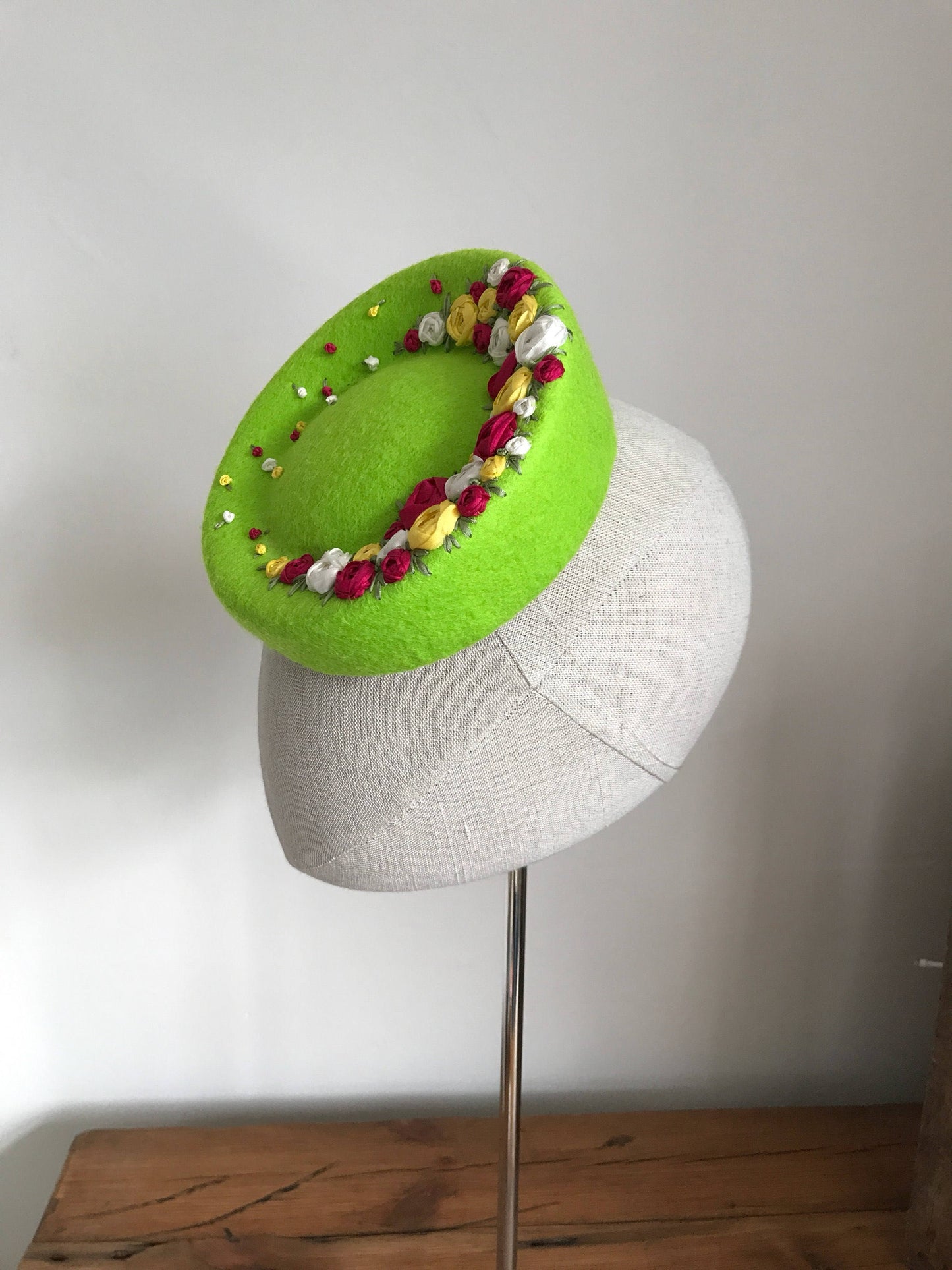 Green Wool Cocktail Hat Silk Rose Raked Pork Pie Fascinator