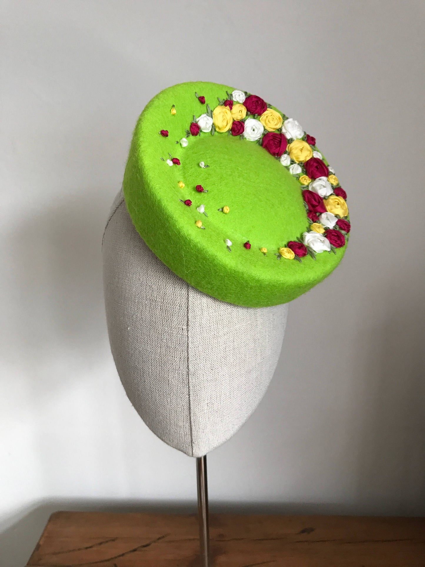 Green Wool Cocktail Hat Silk Rose Raked Pork Pie Fascinator