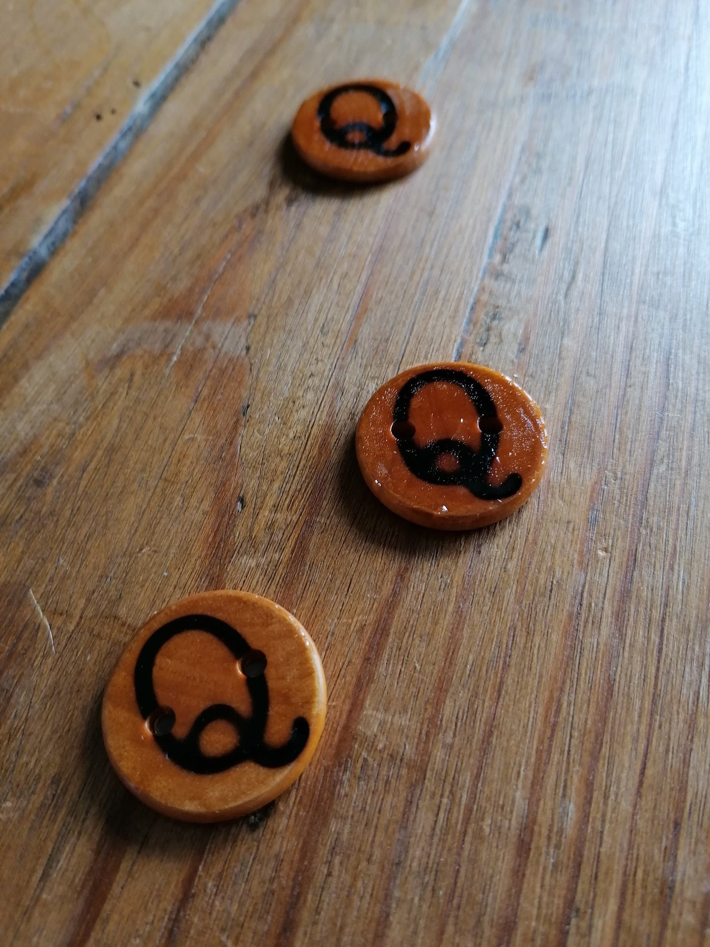 Wooden Letter Q Buttons Upper Case Alphabet Capital