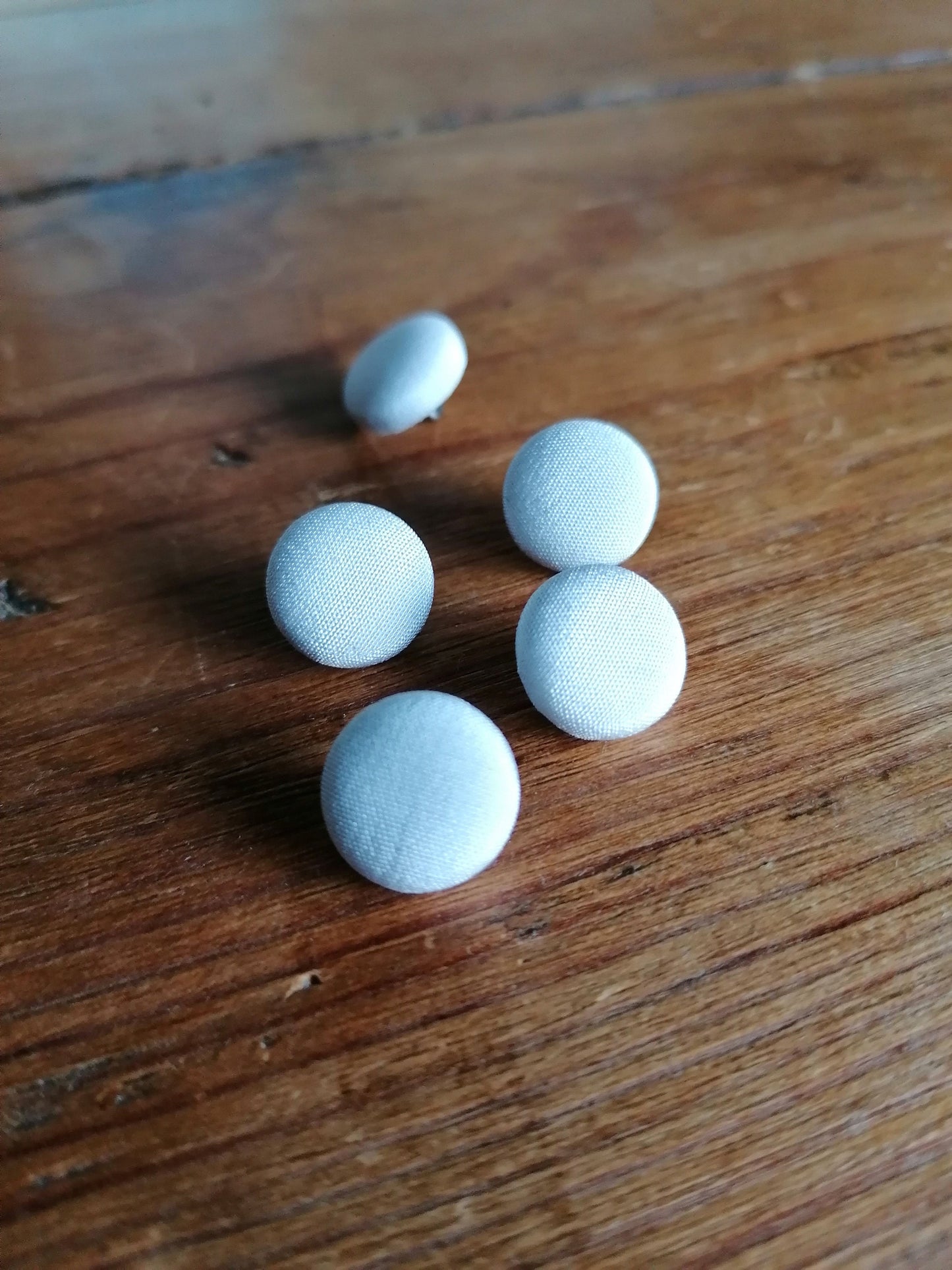 Ivory 100% Silk Crepe de Chine Wedding Dress Buttons Bridal Buttons Limited Edition
