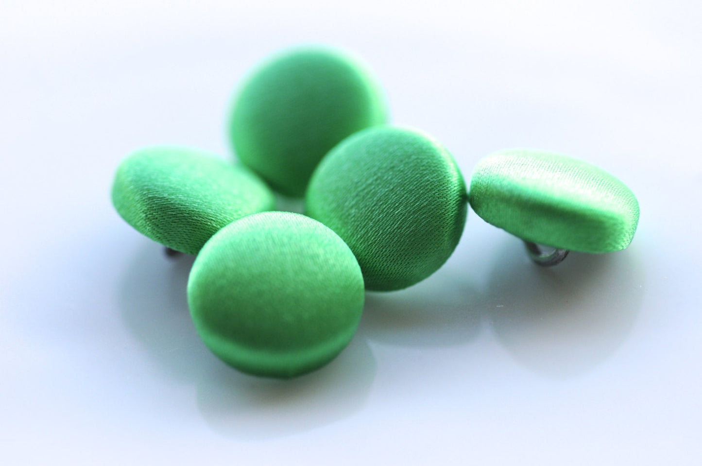 Green Wedding Dress Buttons 100% Silk Satin Bridal Buttons Silk Charmeuse